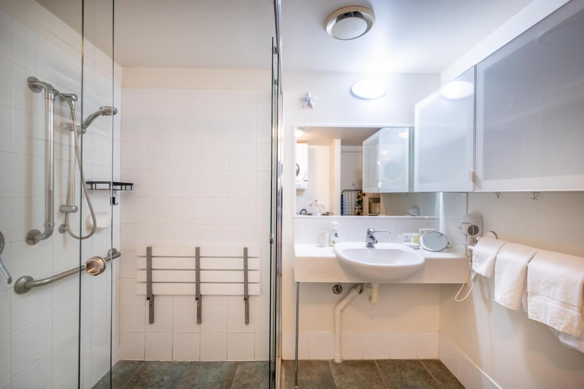 Aparthotel Noosa River Sandy Shores 4*