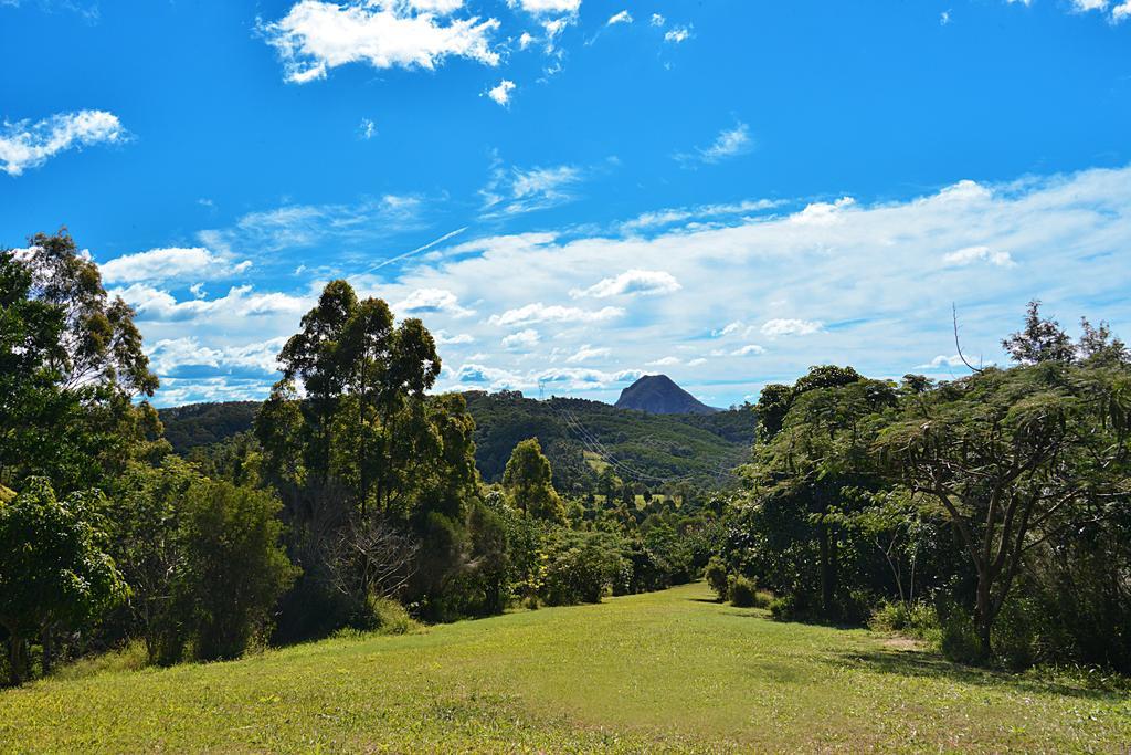 Lodge Cooroy Country Cottages