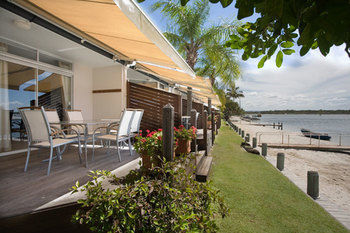 Skippers Cove Waterfront
