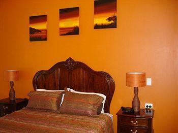 Cooroy Country Cottages Black Mountain