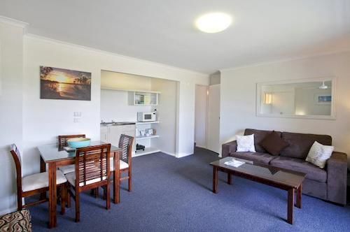 Regency Waterfront Noosa 3* Noosaville