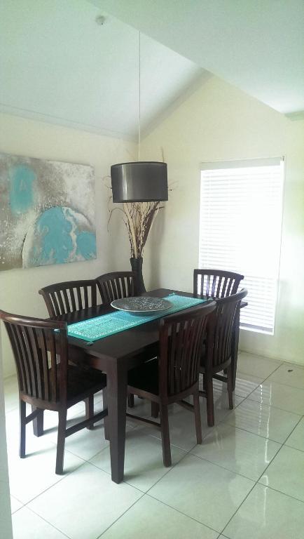 Aparthotel Skippers Cove Waterfront 4*