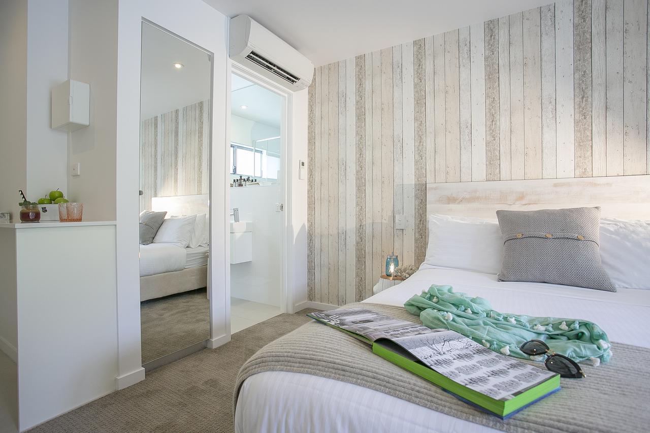 Motel 10 Hastings Street Noosa Heads