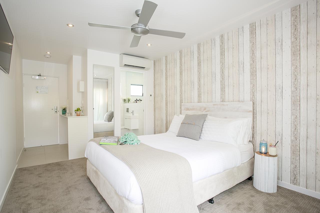 10 Hastings Street 4*