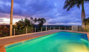 Cooroy Country Cottages Lodge Black Mountain
