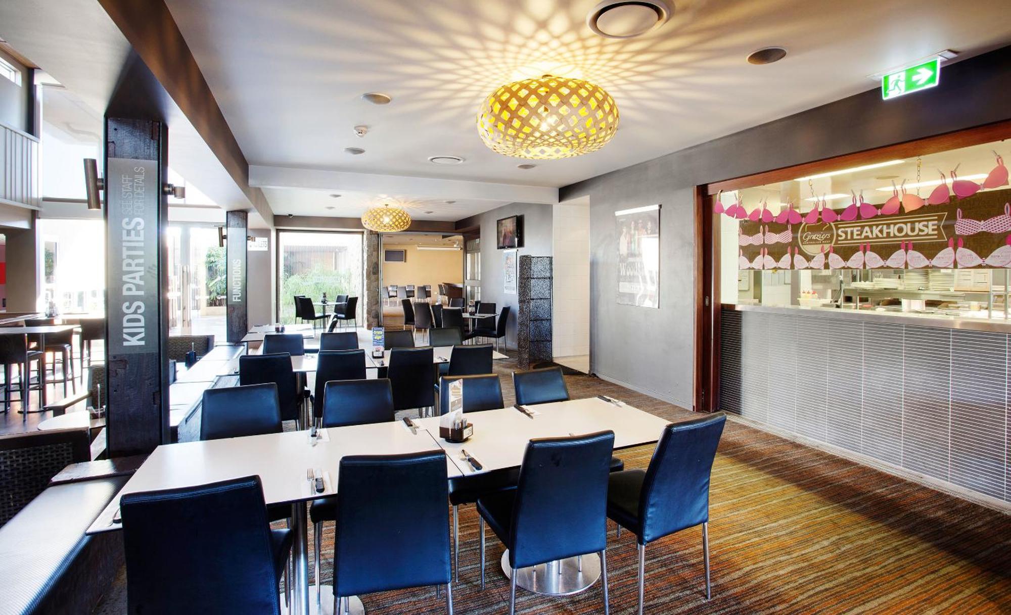 Noosa Hotel Noosaville