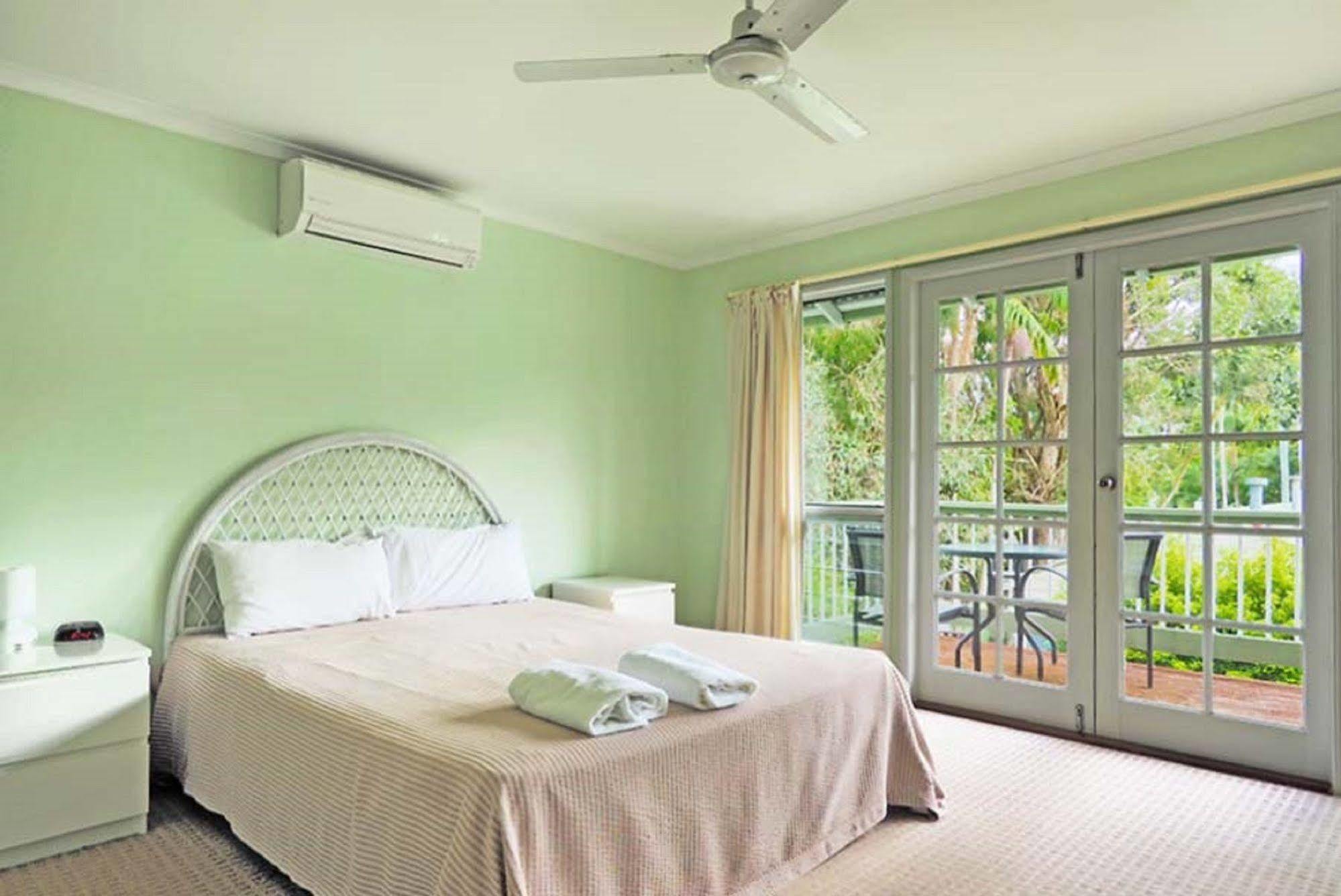 Coral Noosa Resort 3*