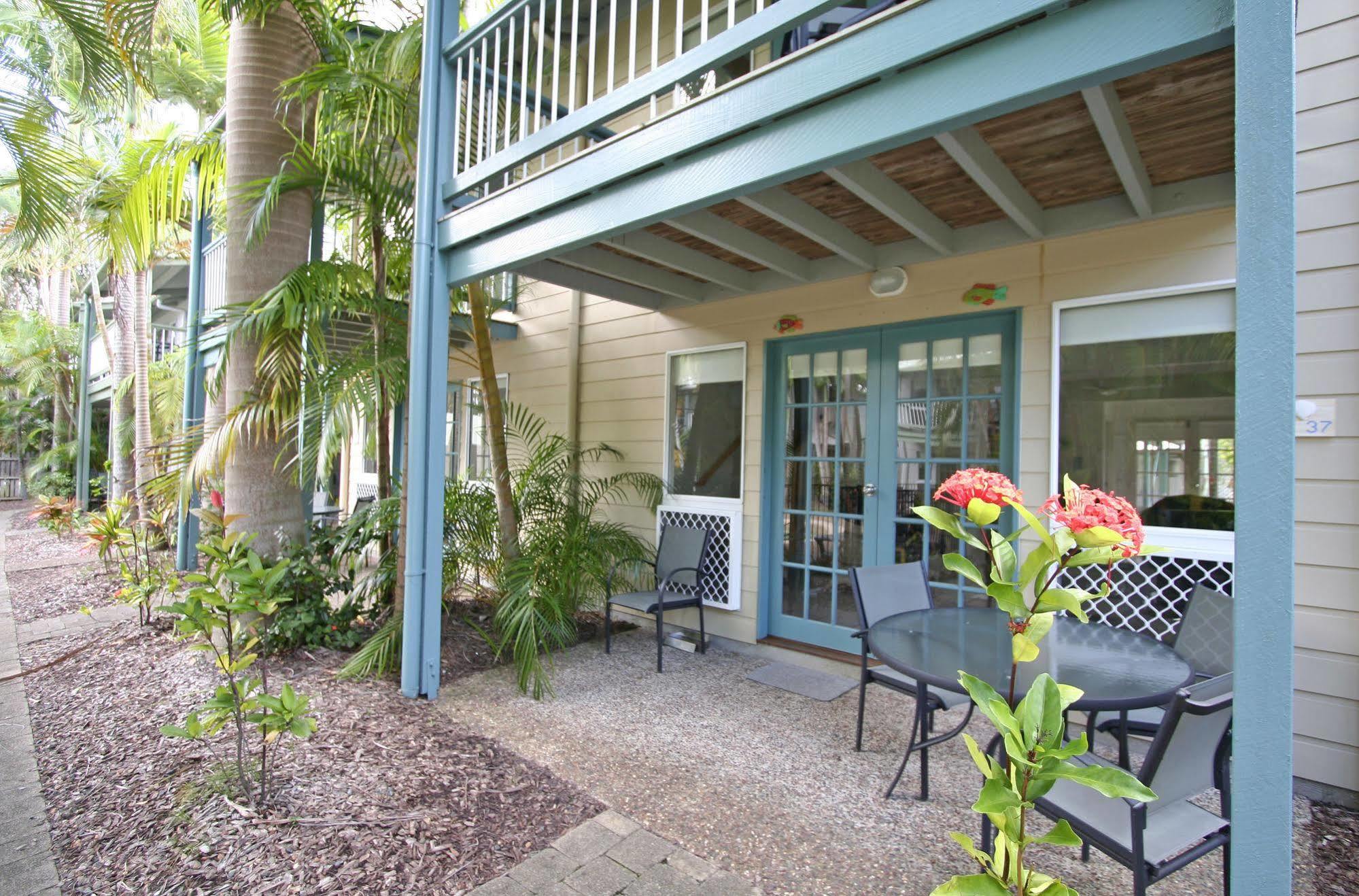 Coral Noosa Noosaville