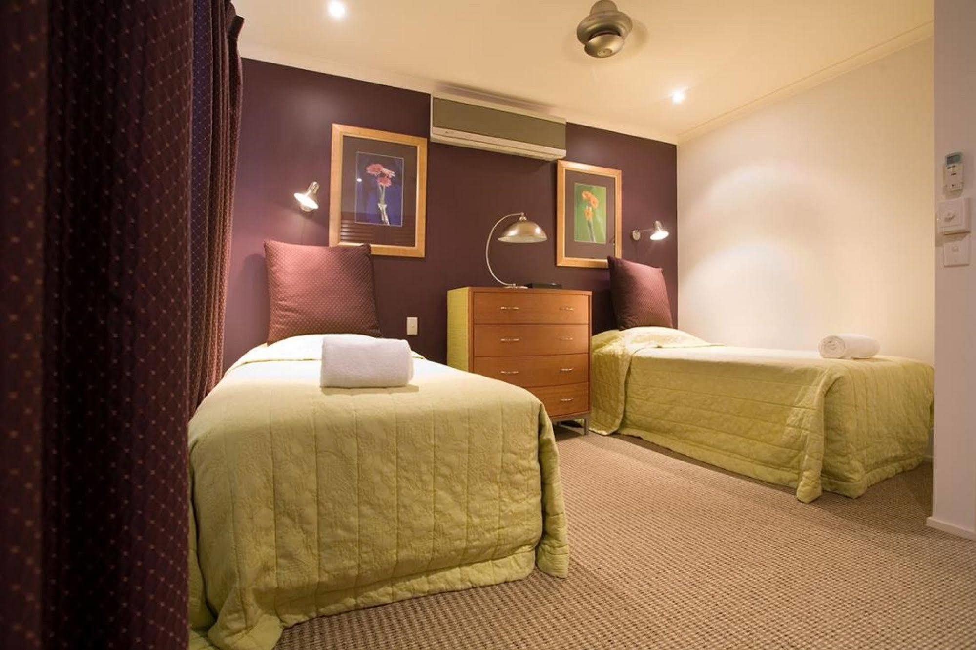 Aparthotel Skippers Cove Waterfront