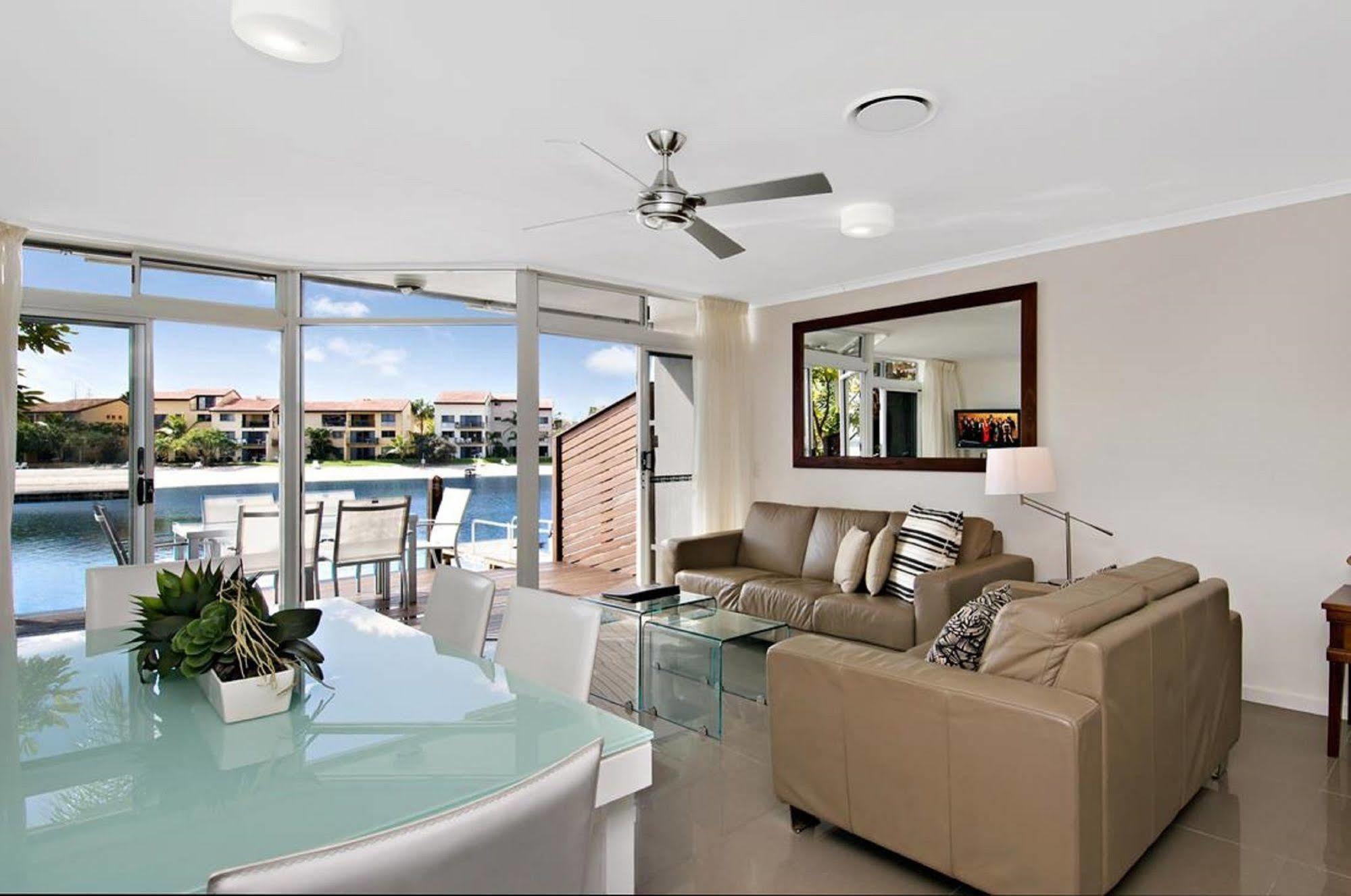 Skippers Cove Waterfront 4*