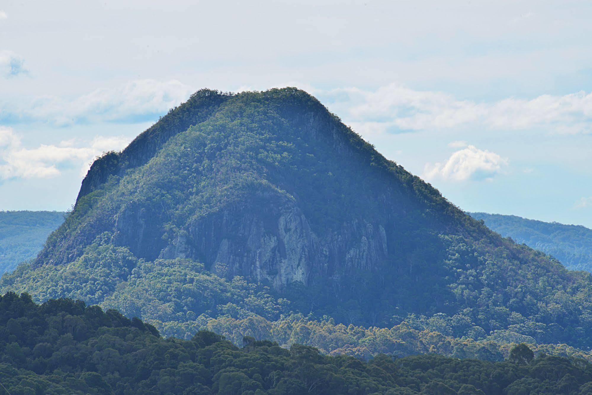 Lodge Cooroy Country Cottages Black Mountain
