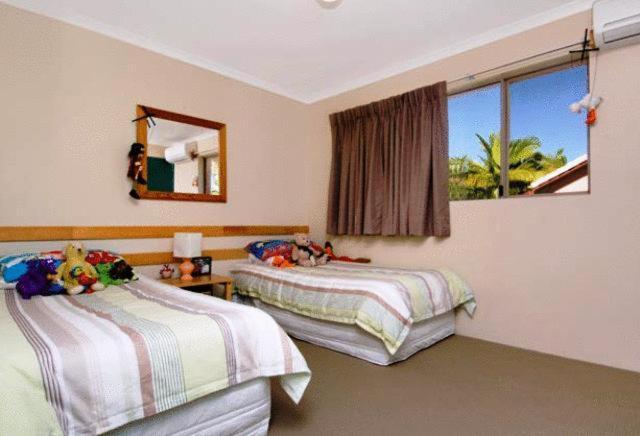 Weyba Gardens 3*