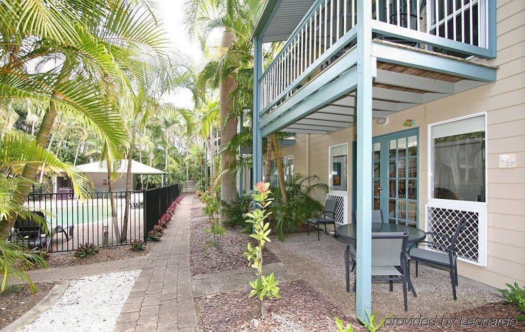 Coral Noosa Noosaville