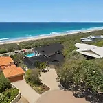 Castaways Beach Escape