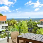 Harmonious Haven With Hinterland Views, Noosa Heads