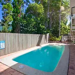 Kookaburra Lodge 4 Little Cove Road 8