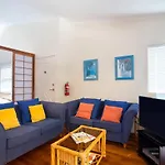 Kookaburra Lodge 4 Little Cove Road 8