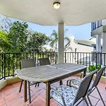 Delightful Apartment Close To The Beach, Sunshine Beach