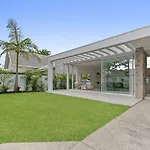 Key Court 17