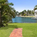 Belmondos Unit 4 Noosa Parade 81