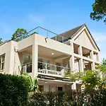 Alderly 8 Coastal Cove Retreat