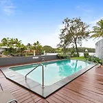 Pisces Apartments