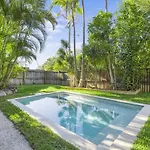 Ferguson St The Beach House Cosy Cottage With Pool