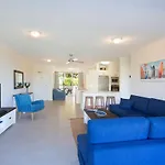 1 6 Cote Dazur Douglas St Sunshine Beach