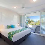 1 6 Cote Dazur Douglas St Sunshine Beach