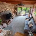 Gorgeous Central Noosa Townhouse With Pool!