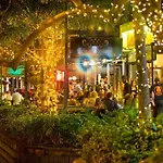 Central Noosa Tropical Retreat