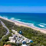 Castaways Beach House Noosa