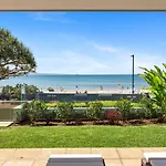 Noosa Court Apartment 03