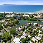 Witta Circle - Walk To Hastings St & Noosa Beach