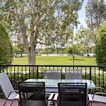 Villa Aqua Riverside Retreat With Pool