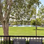 Villa Aqua Riverside Retreat With Pool