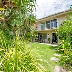 5 Mins Walk To Hastings Street