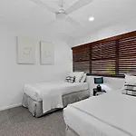 Unit 6 Andari Sweeping Sunshine Beach Views Close To Everything