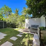 Sunshine Beach Oasis Private Pool Pet Friendly Solway