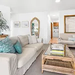 Tingira - Idyllic Entertainer On The Beach