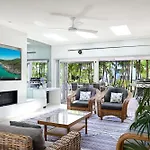 24 Cooran Court - Private Sandy Beach And Pontoon