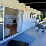 The Old Artist Residence, Boreen Point Boutique Accomodation