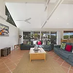 44 Cooran Court