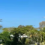 The Old Artist Residence, Boreen Point Boutique Accomodation