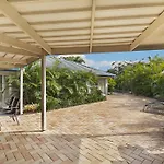 44 Cooran Court