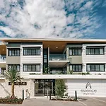 Essence Peregian Beach Resort - Lily 4 Bedroom Luxury Home With Private Pool