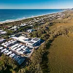 Essence Peregian Beach Resort - Lily 4 Bedroom Luxury Home With Private Pool