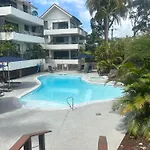 Haven On Noosa Hill - Sunset Views, Pools, Spa