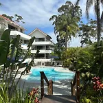 Haven On Noosa Hill - Sunset Views, Pools, Spa