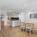 2 2 Orealla Crescent Sunrise Beach